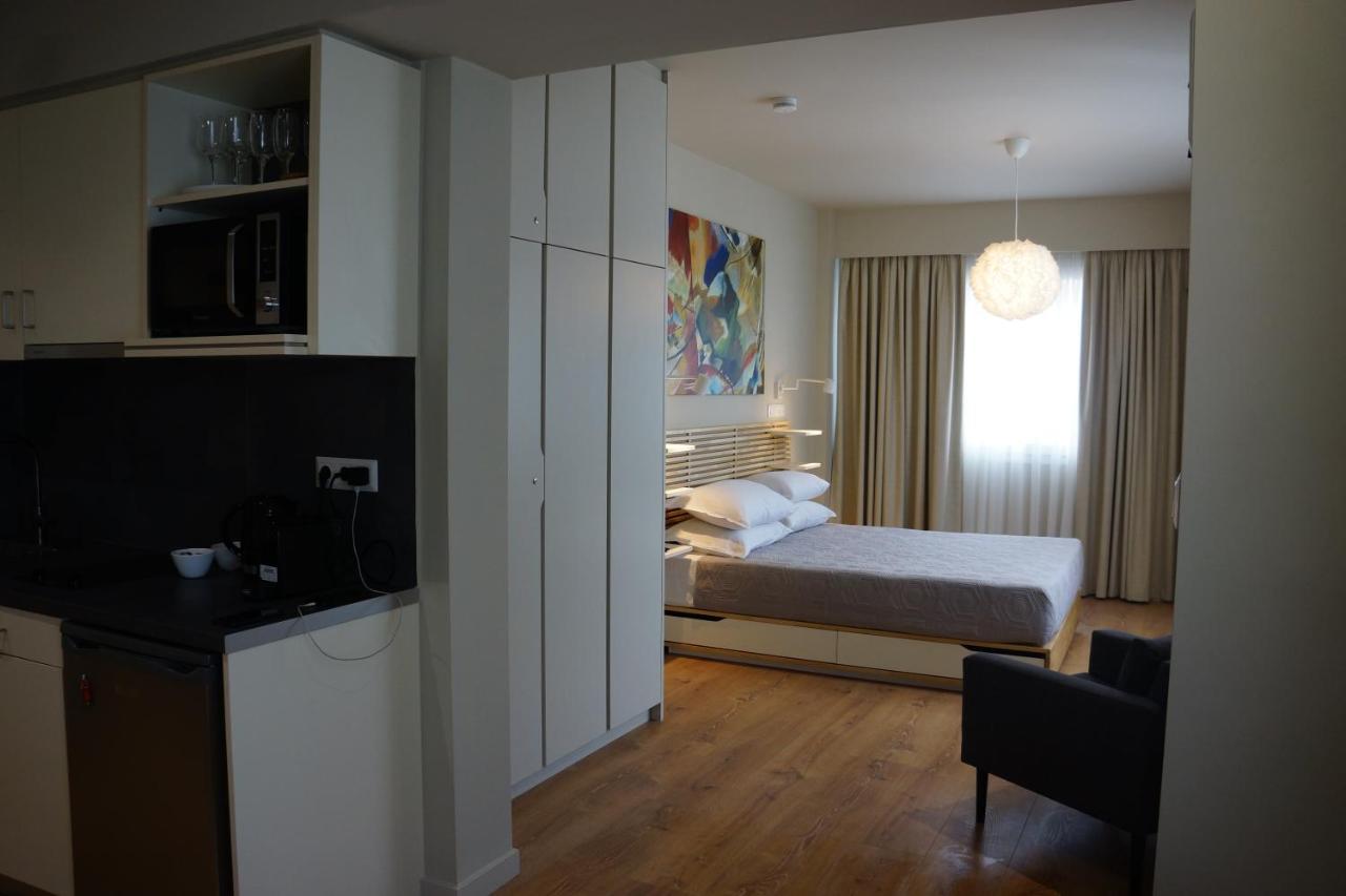 Historic Center Luxury Studio Apartment Афіни Екстер'єр фото